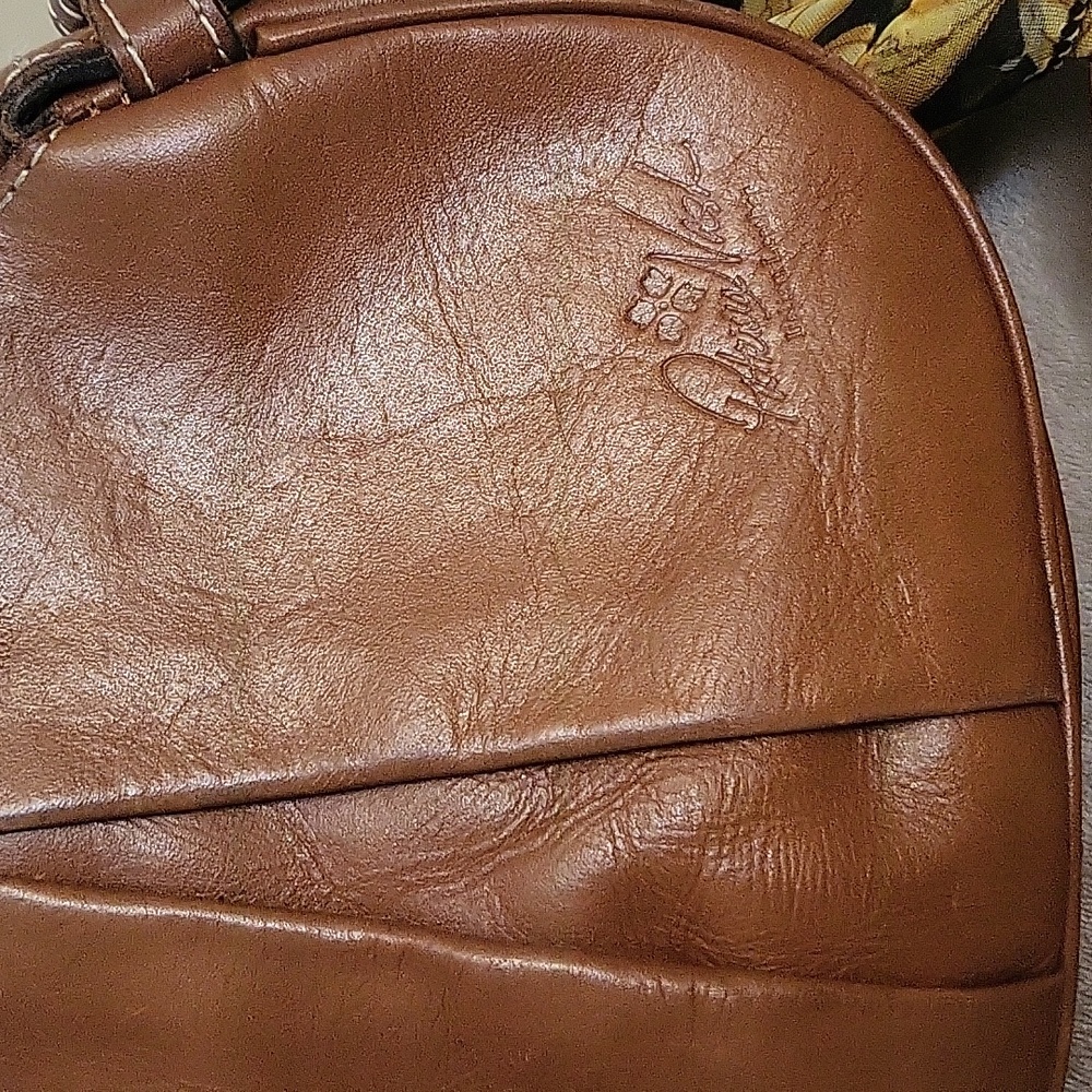Patricia Nash Chania Crossbody Bag - Picture 3 of 10